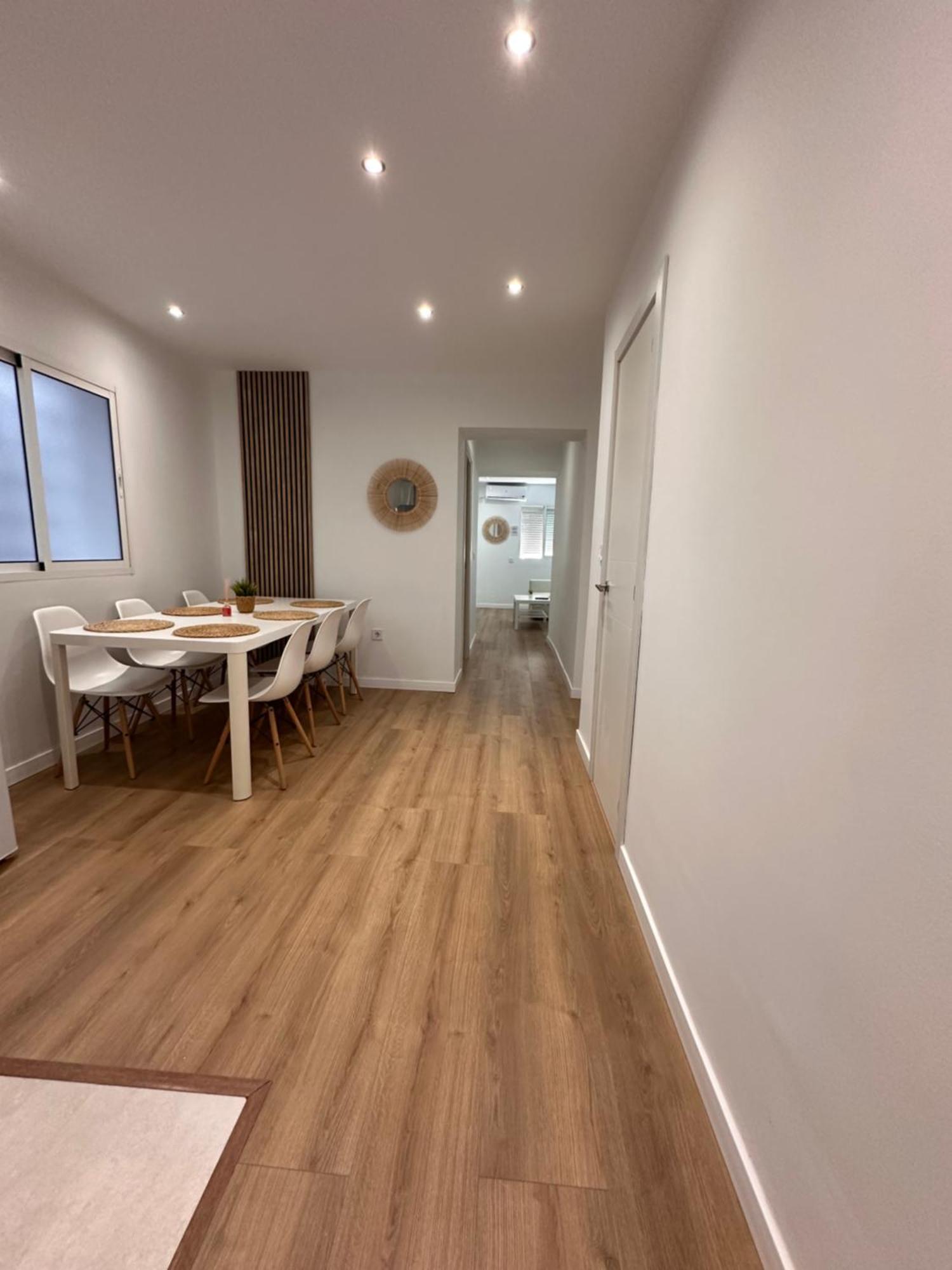 Apartmán Claveles De Luxe Màlaga Exteriér fotografie